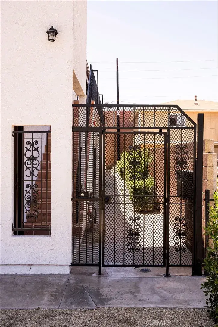 13025 Roselle Avenue, Hawthorne, CA 90250 - Image #3