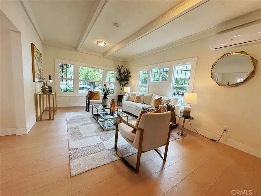 2058 W 30th Street, Los Angeles, CA 90018 - Image #3