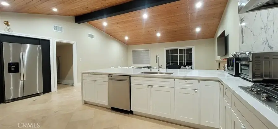 10601 Patricia Drive, Anaheim, CA 92804 - Image #2