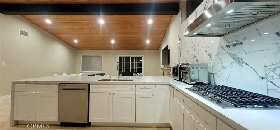 10601 Patricia Drive, Anaheim, CA 92804 - Image #3