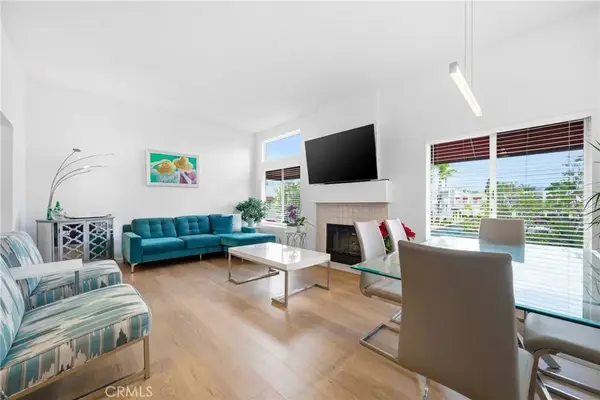 27743 Zircon #104, Mission Viejo, CA 92691