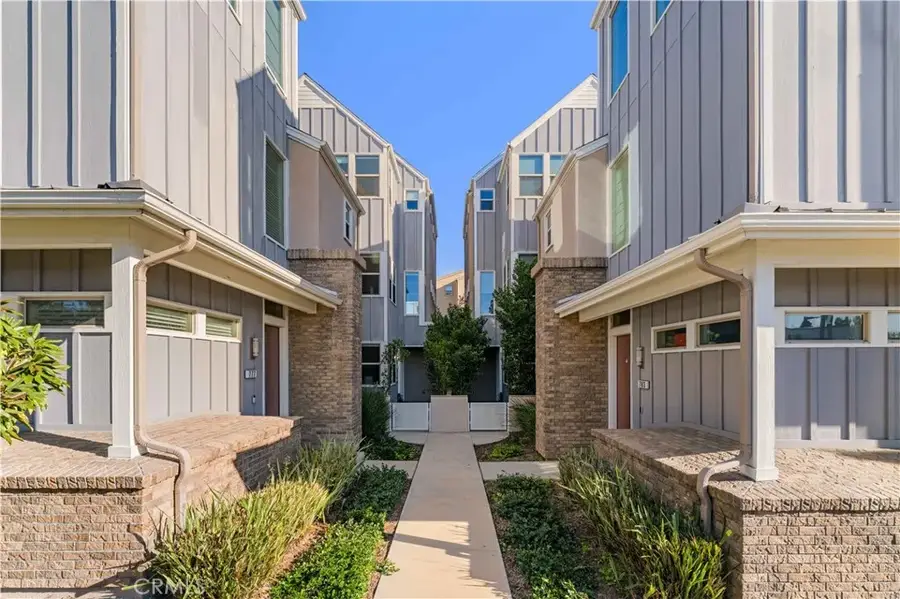 779 Benchmark, Irvine, CA 92618 - Image #3