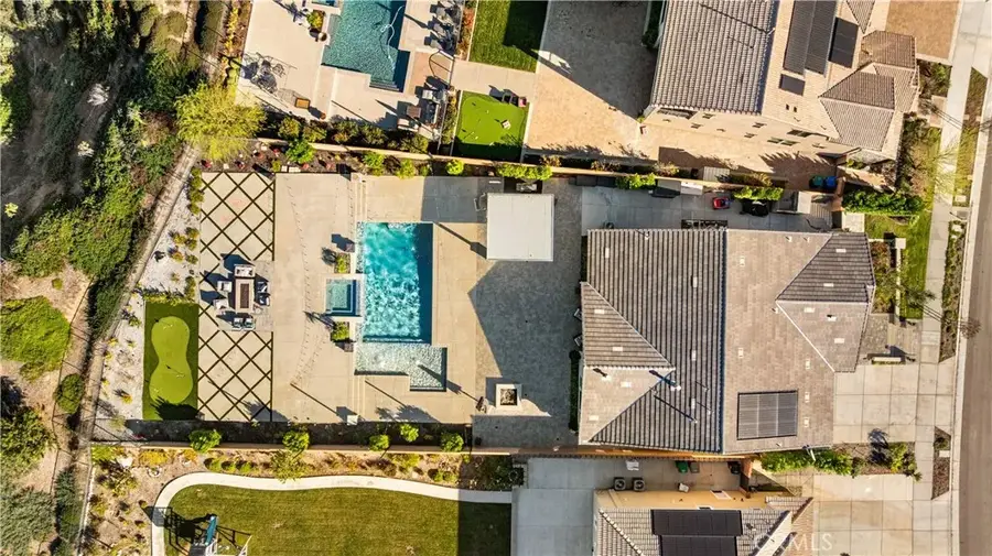 2627 Chad Zeller, Corona, CA 92882 - #2