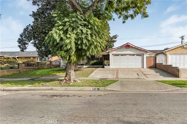 725 S Flintridge, Santa Ana, CA 92704