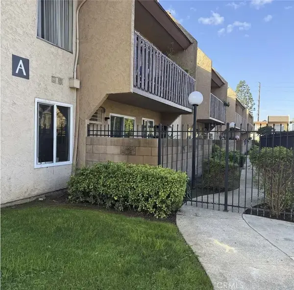 801 S Lyon Street #21 (A-123), Santa Ana, CA 92705