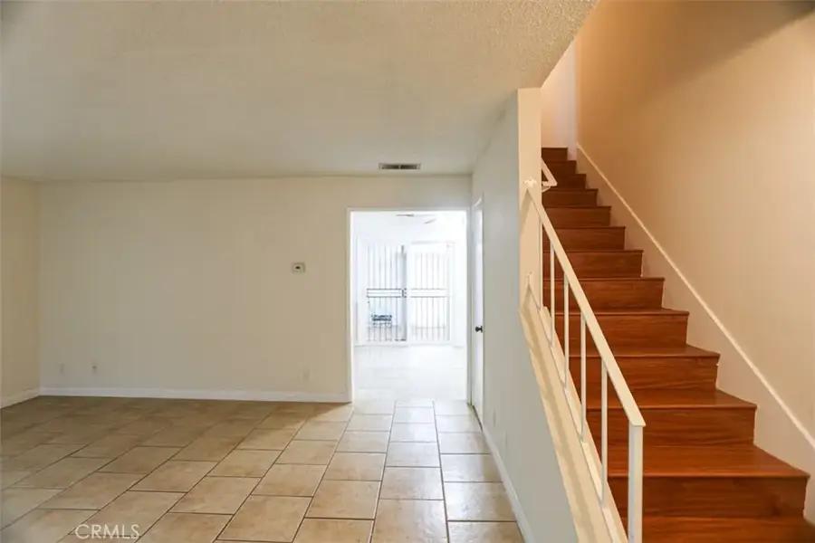 1043 E Huntington, Monrovia, CA 91016 - Image #3