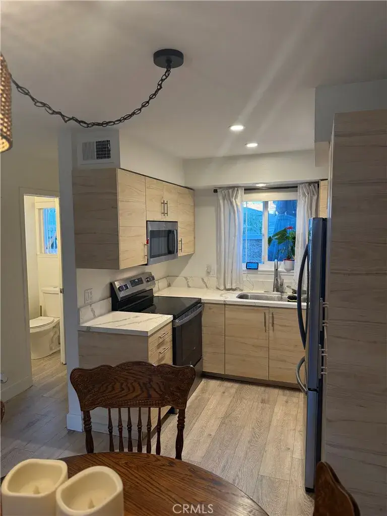 19749 Claremont, Huntington Beach, CA 92646 - Image #2