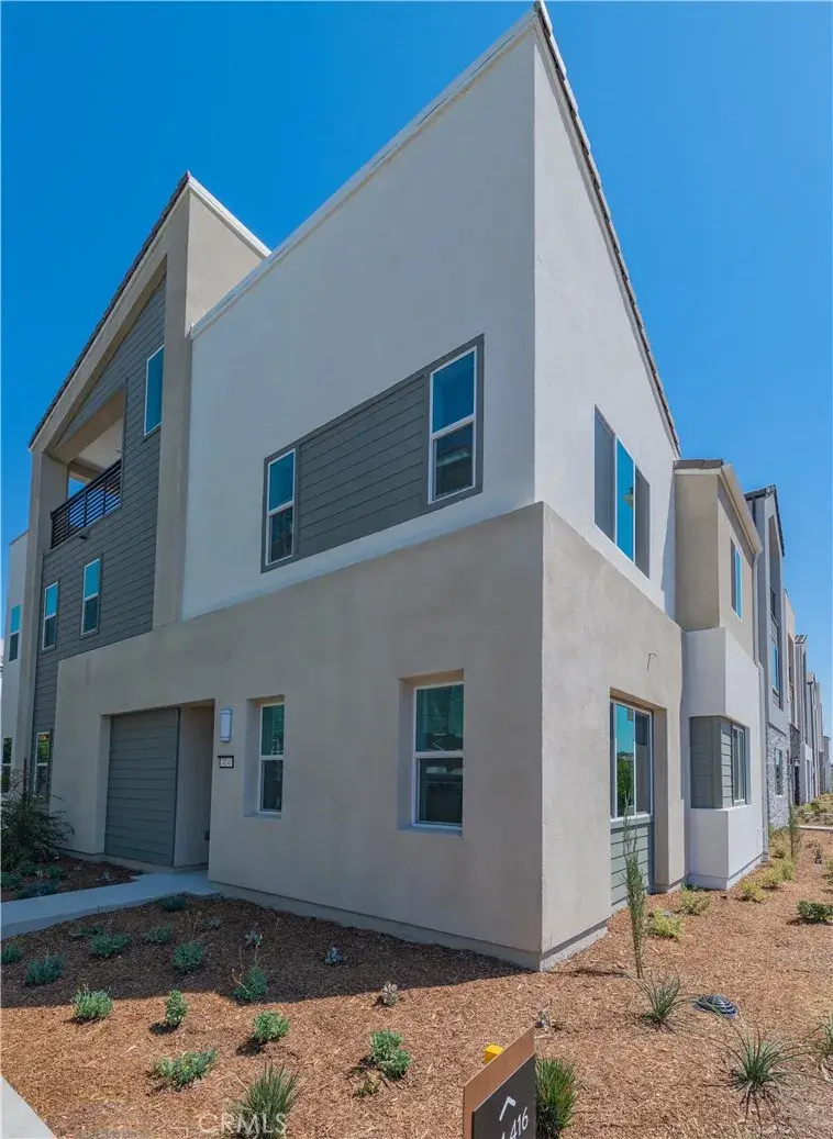 414 Treble, Irvine, CA 92618 - Image #2