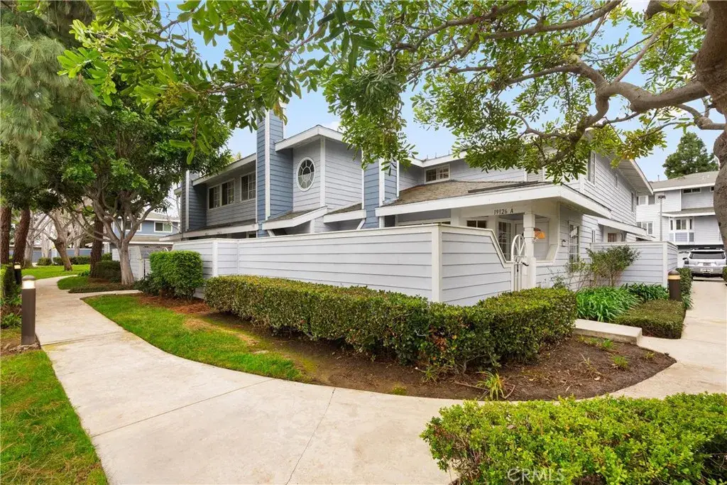 19126 Queensport #A, Huntington Beach, CA 92646 - Image #1