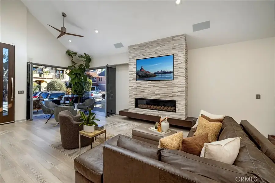 29 W Neapolitan, Long Beach, CA 90803 - Image #3