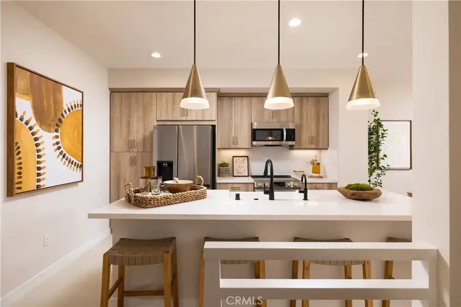 107 N First Avenue, Upland, CA 91786 - Image #2