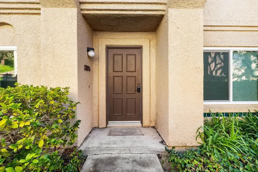 21174 Gladiolos, Lake Forest, CA 92630 - Image #2