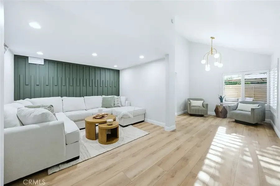 33 Desert Thorn, Rancho Santa Margarita, CA 92688 - Image #2