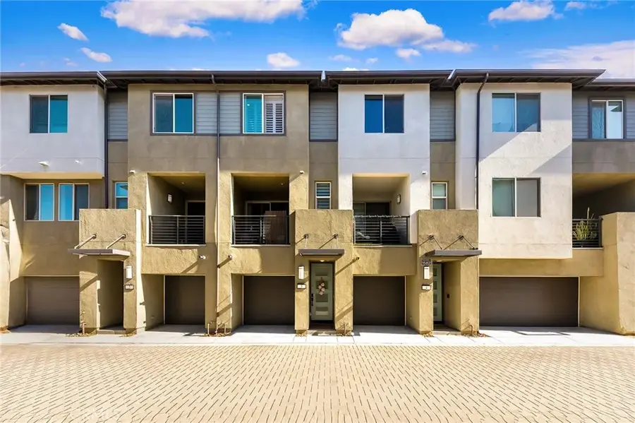 1582 Topeka Ave Unit 3, Placentia, CA 92870 - Image #2