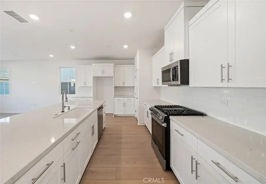 3813 Crossen Drive, Corona, CA 92883 - Image #2