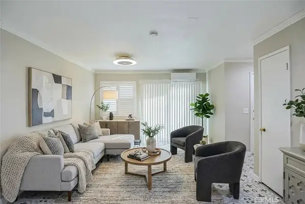 631 N Bristol #62, Santa Ana, CA 92703