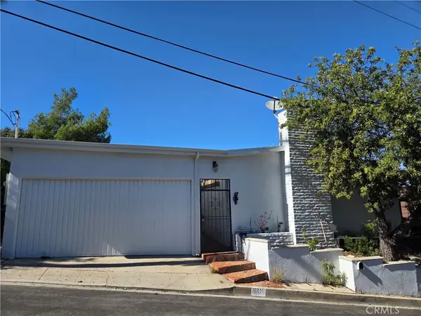 2211 Ridgemont, Los Angeles, CA 90046
