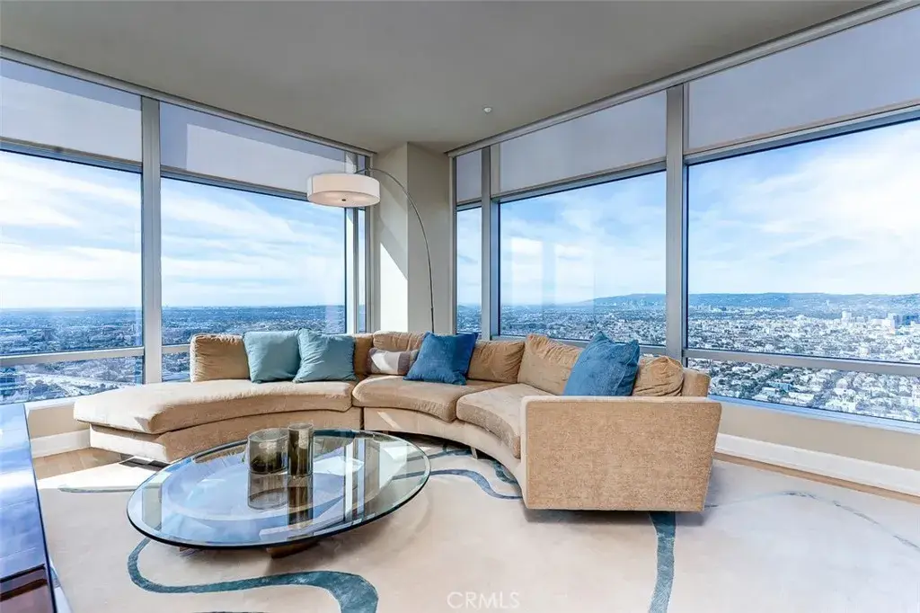 900 W Olympic Boulevard #47B, Los Angeles, CA 90015 - Image #1