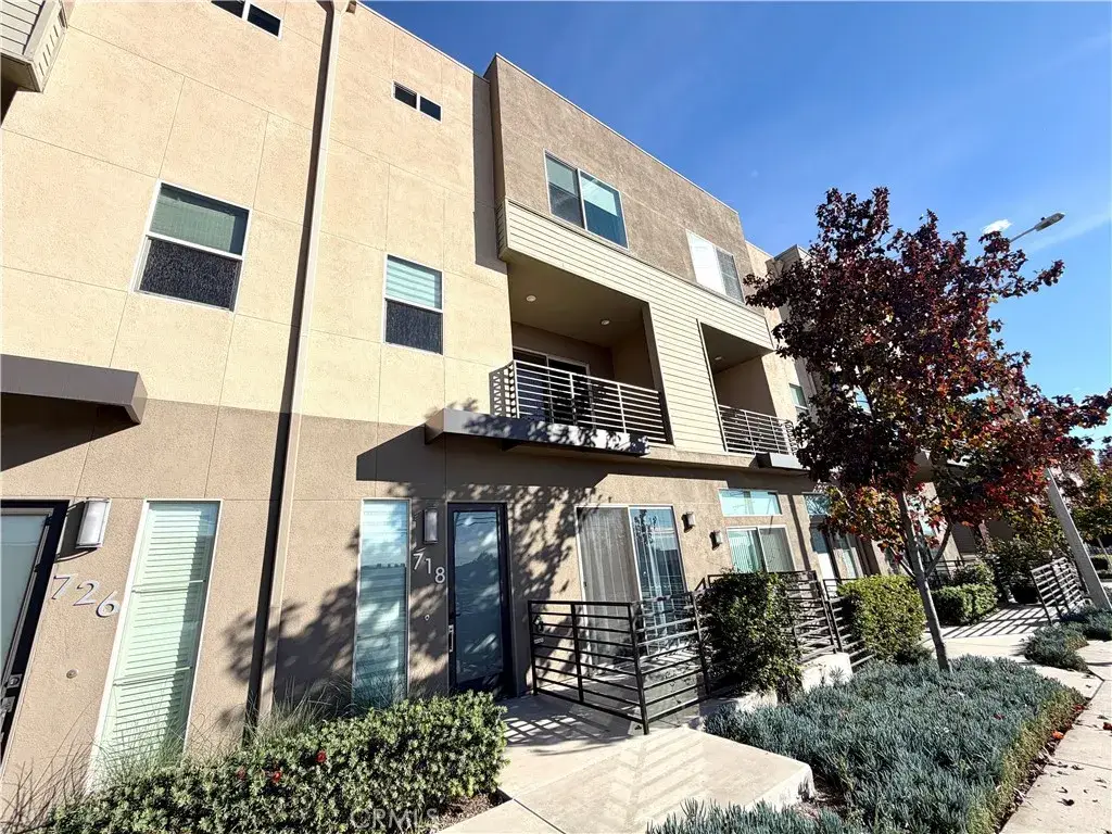 718 Central Avenue, Upland, CA 91786 - #1