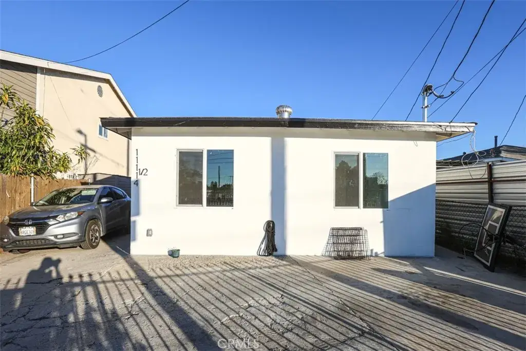 11114 Willowbrook Avenue, Los Angeles, CA 90059 - Image #1