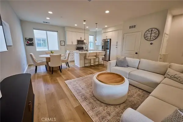 1128 Via Lucero, Oceanside, CA 92056