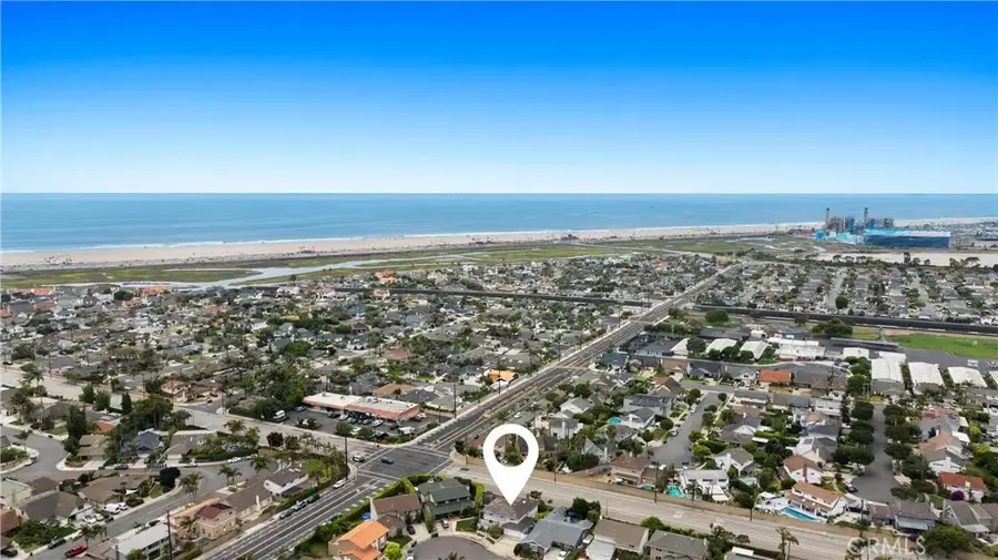 21941 Oceanview Lane, Huntington Beach, CA 92646 - #2
