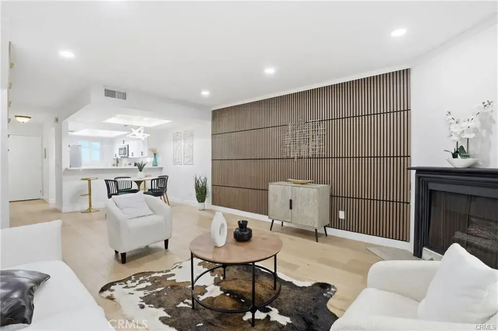 11119 Camarillo #104, West Toluca Lake, CA 91602 - Image #1