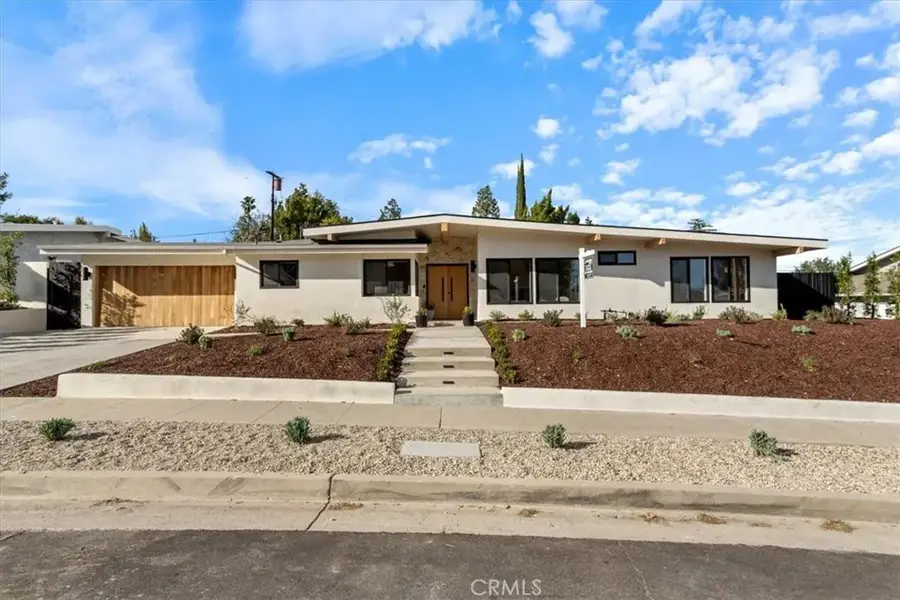 23755 Clarendon, Woodland Hills, CA 91367 - Image #2