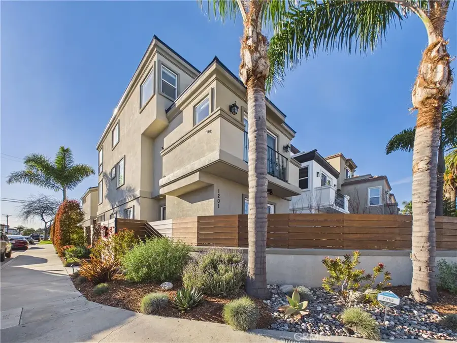 1201 Delaware Street, Huntington Beach, CA 92648 - #2