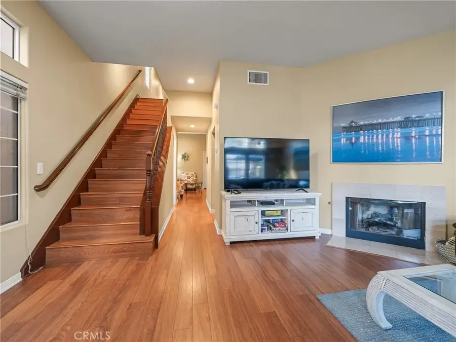 210 6th, Huntington Beach, CA 92648 - Image #3