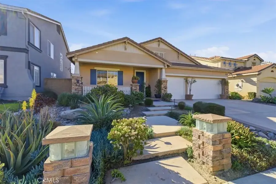 13747 Robinbrook Court, Corona, CA 92880 - Image #3