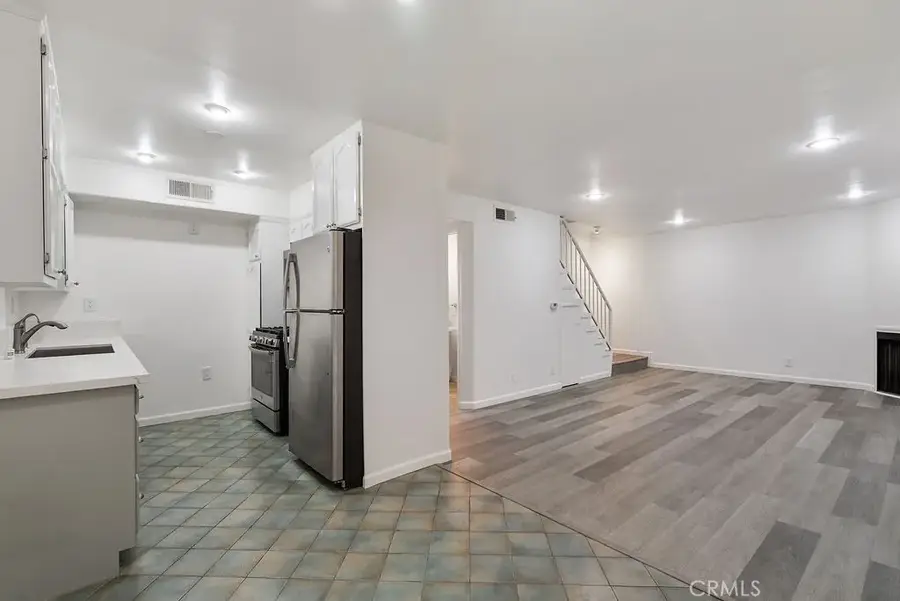 1434 S Point View, Los Angeles, CA 90035 - #3