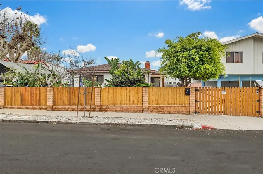 3700 S Bentley, Los Angeles, CA 90034 - #2