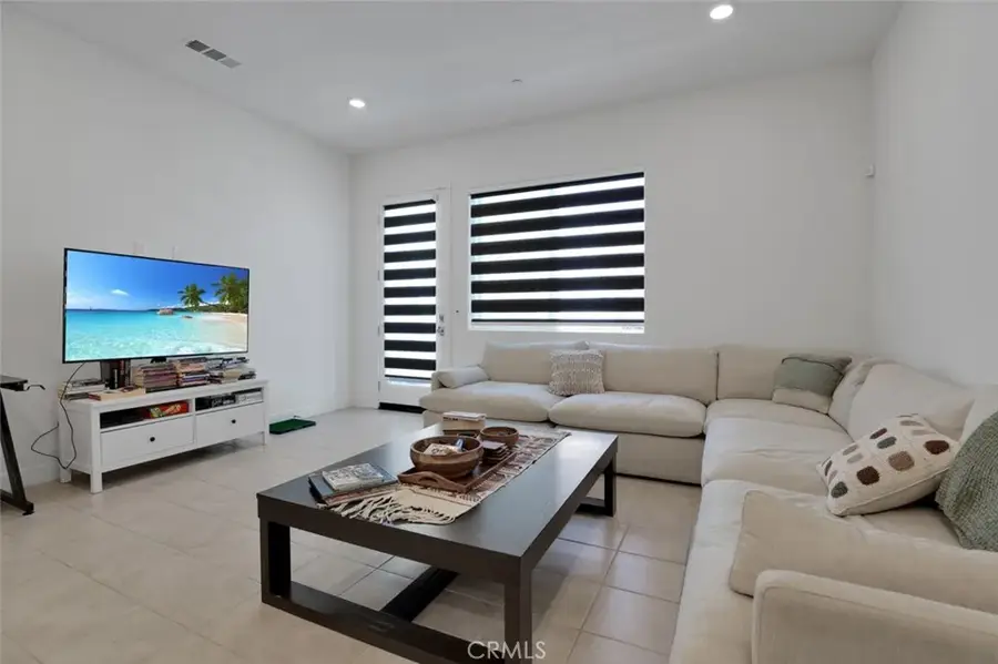 145 Sash, Irvine, CA 92618 - Image #3