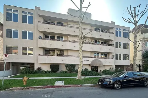 14530 Benefit #102, Sherman Oaks, CA 91403