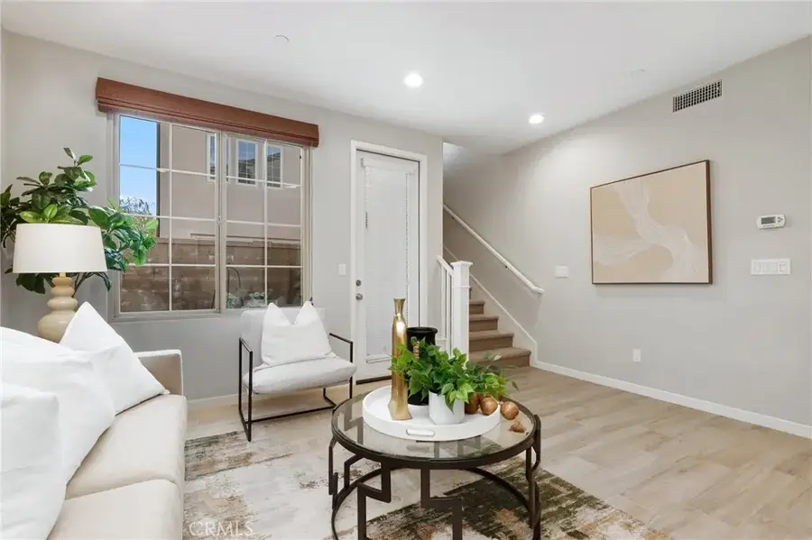 147 Excursion, Irvine, CA 92618 - Image #3