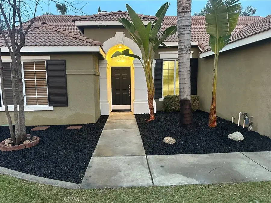 10302 Willow Bend Court, Bakersfield, CA 93312 - Image #2