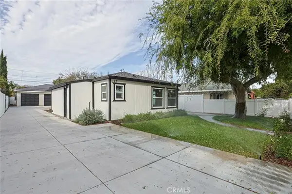 122 N Bewley Street, Santa Ana, CA 92703