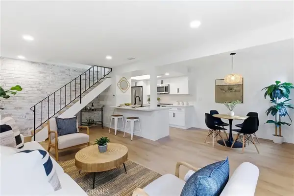 16395 Del Oro Circle, Huntington Beach, CA 92649