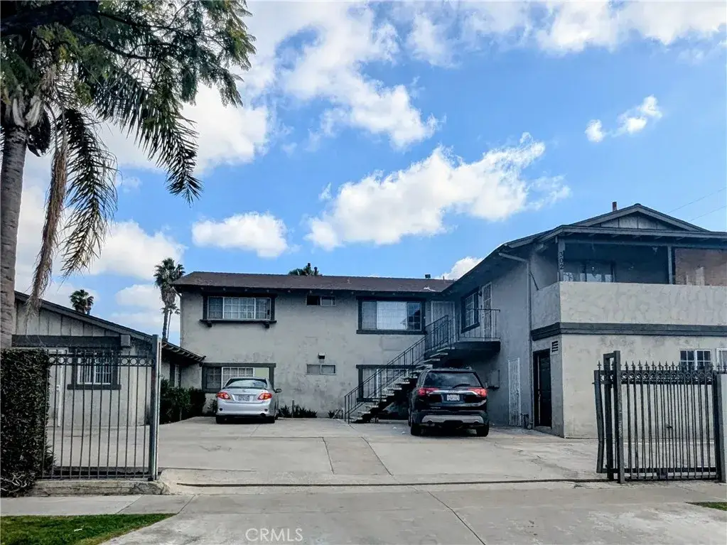 302 E Wakefield, Anaheim, CA 92802 - #1