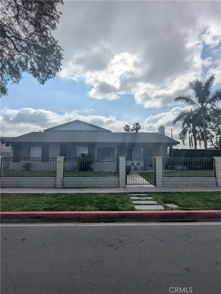302 E Wakefield, Anaheim, CA 92802 - #2