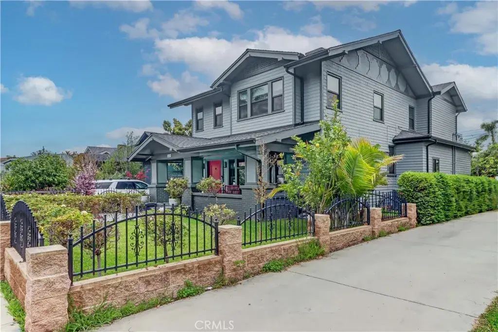 223 N. St. Andrews, Los Angeles, CA 90004 - #1