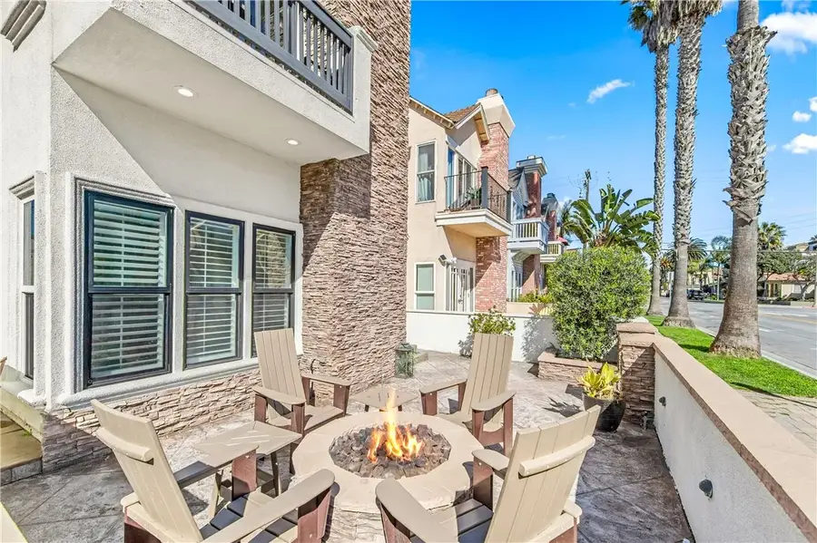 219 2nd Street, Huntington Beach, CA 92648 - Image #3