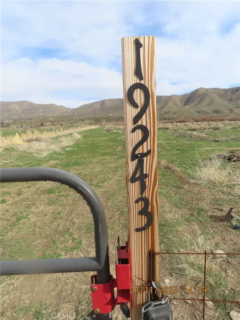 19243 Whitehaven, Hesperia, CA 92345 - Image #1