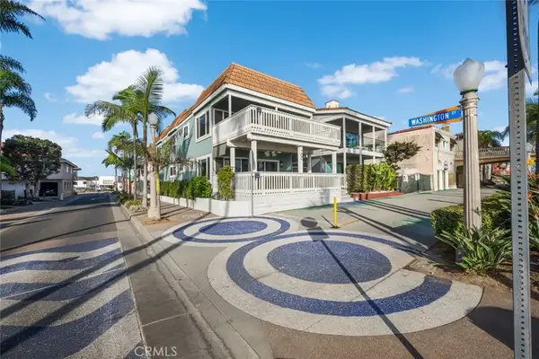 700 E Oceanfront, Newport Beach, CA 92661