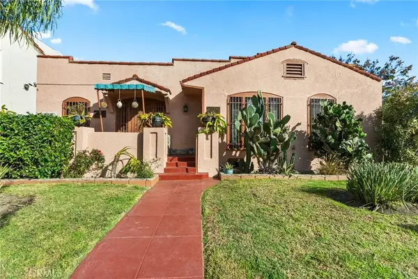 2640 S Bronson, Los Angeles, CA 90018