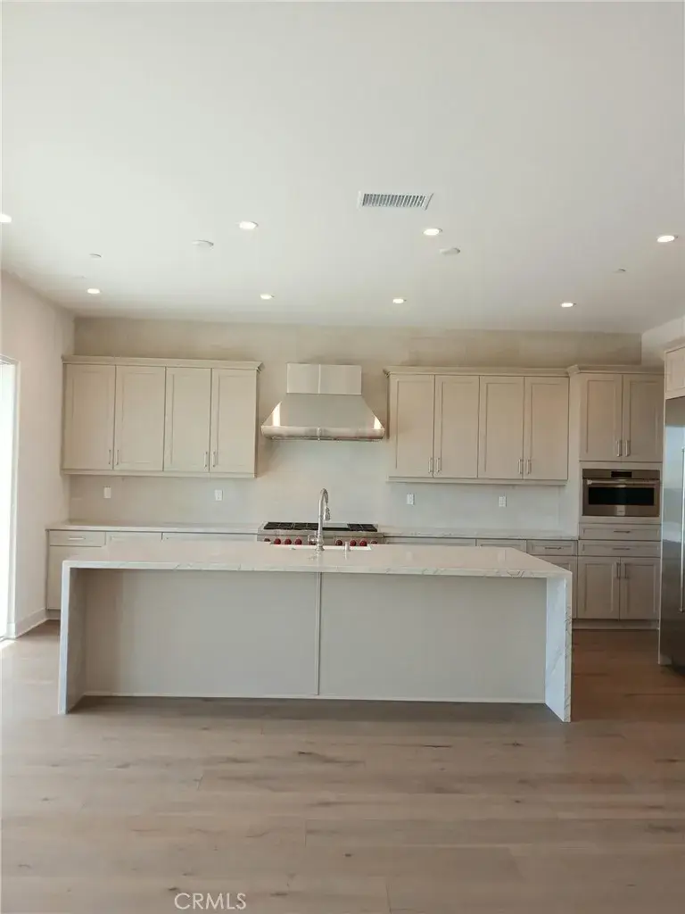 746 Via Arezzo Place, Altadena, CA 91001 - Image #2