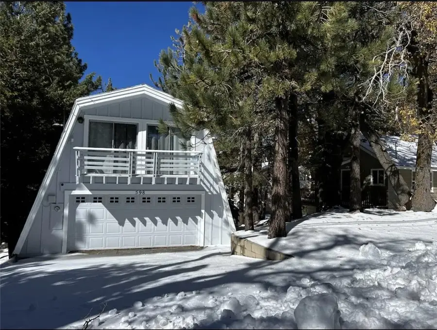 598 Dahlia Drive, Green Valley Lake, CA 92341 - #2