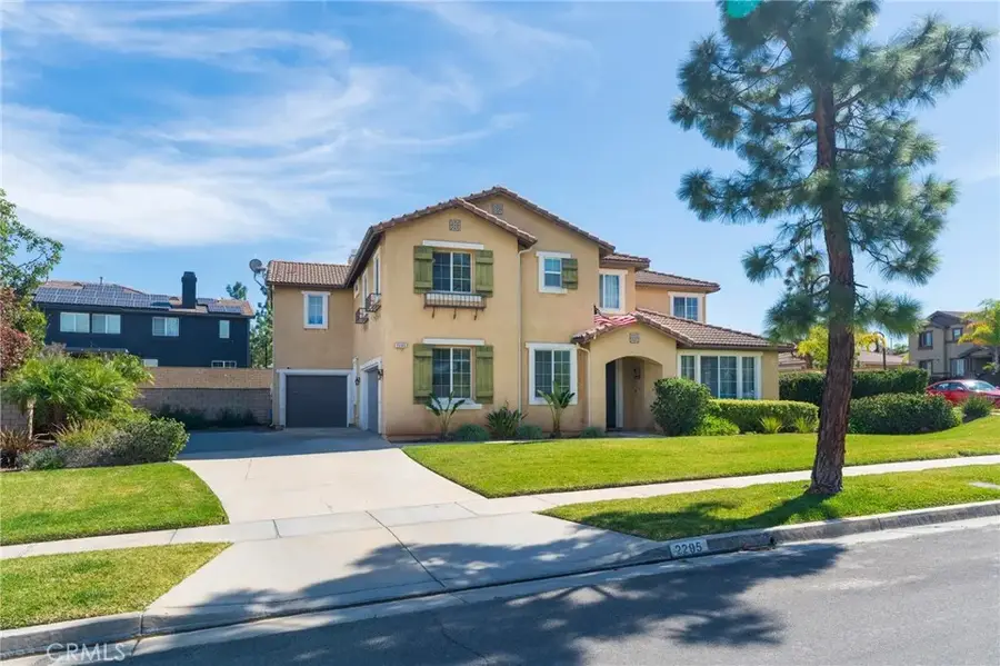 2295 Shanna Carle Drive, Corona, CA 92882 - #3