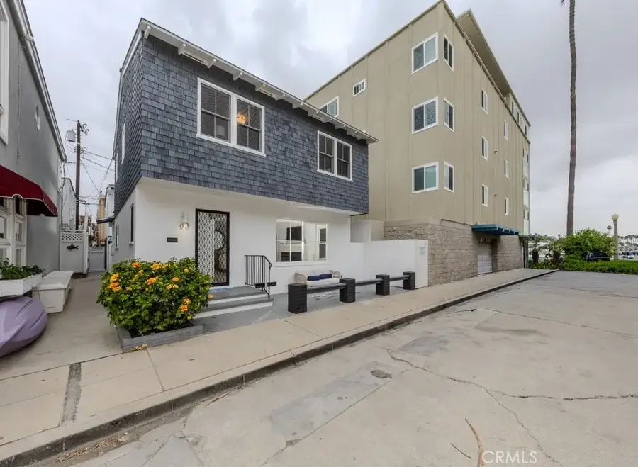 83 63rd Place, Long Beach, CA 90803 - #2